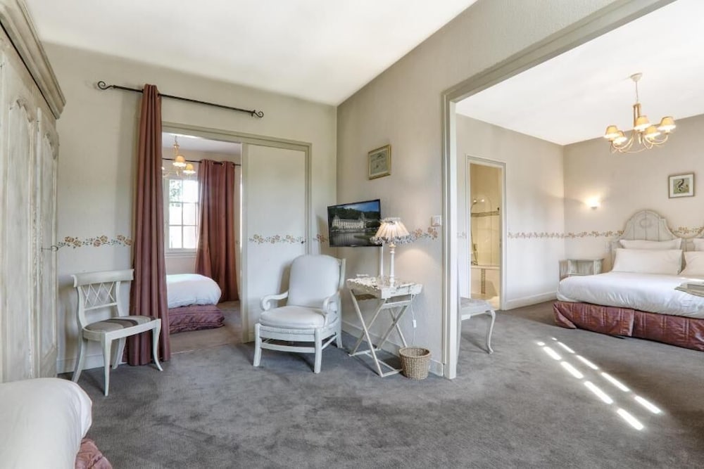 Hotel Charbonnel 11/31