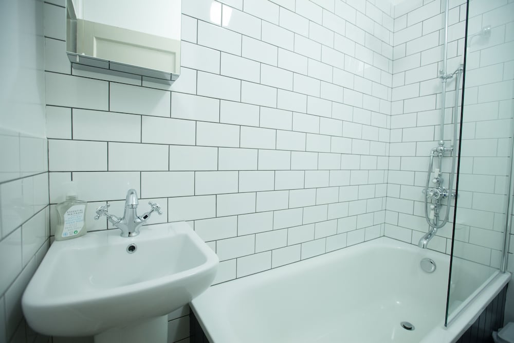 Stunning Central Richmond With Garden 32/34
