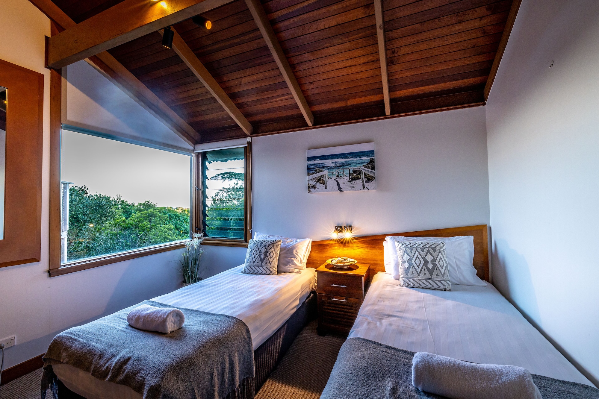 Tree Top, House, King Bed، The Oasis Apartments and Treetop Houses 3/6