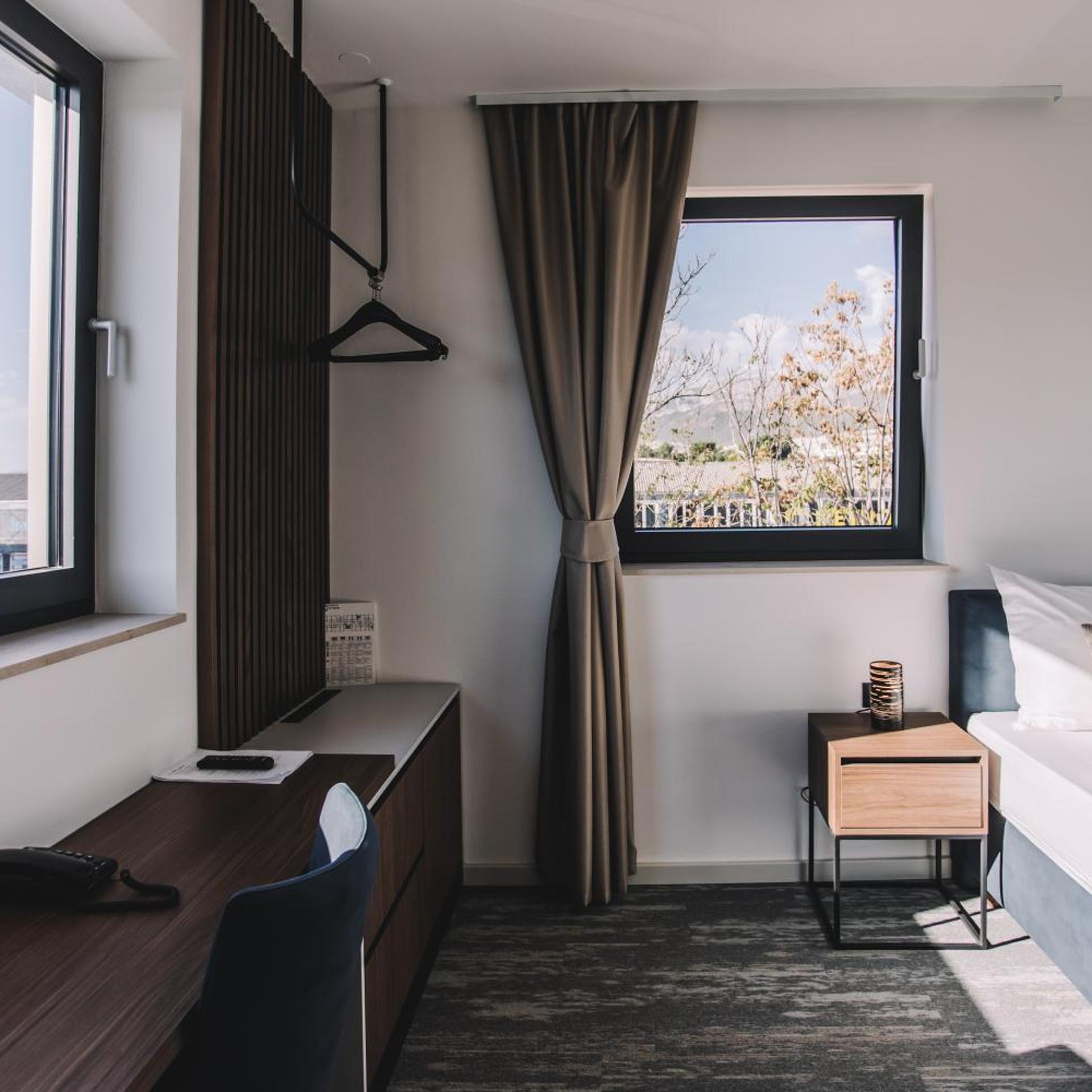 Hotel Batuda 11/50