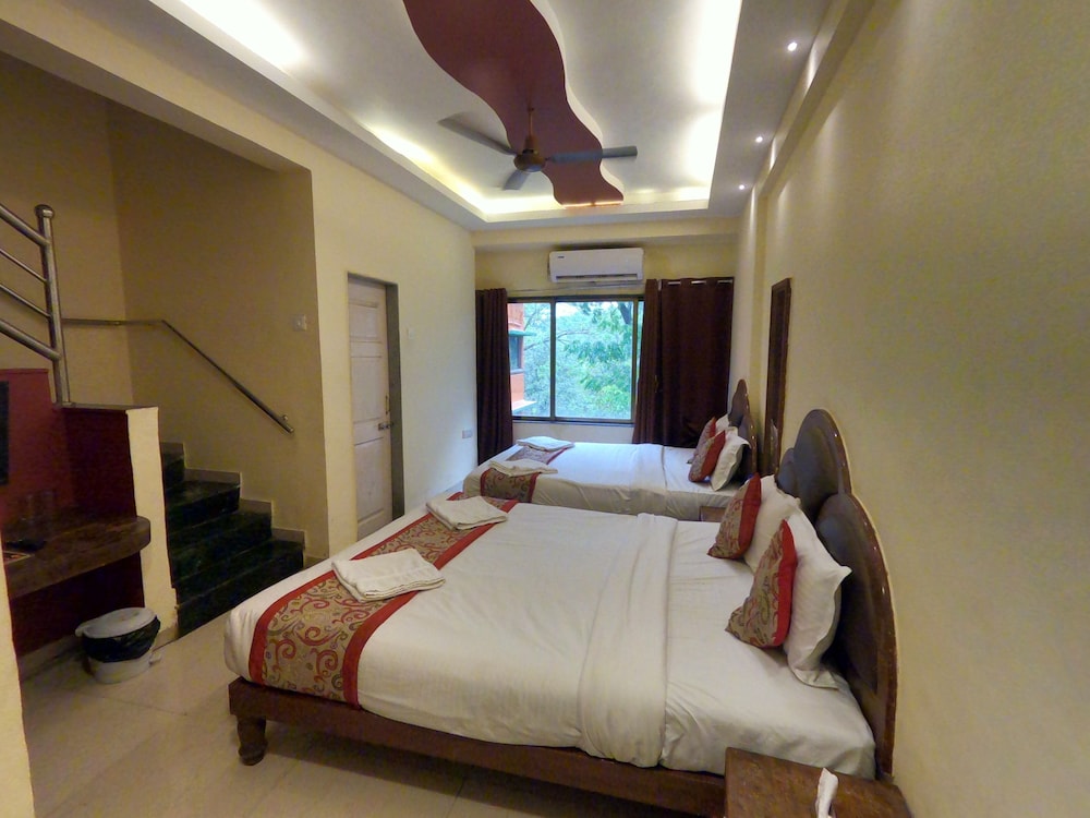 Hill Forest Resort 6/44