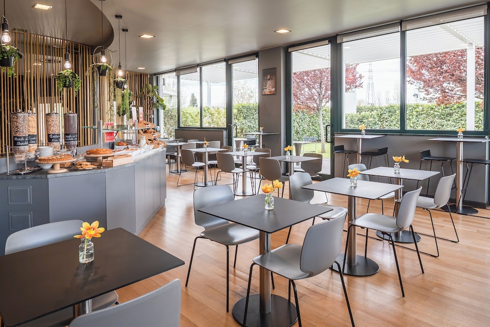 IBIS FIRENZE PRATO EST 57/73