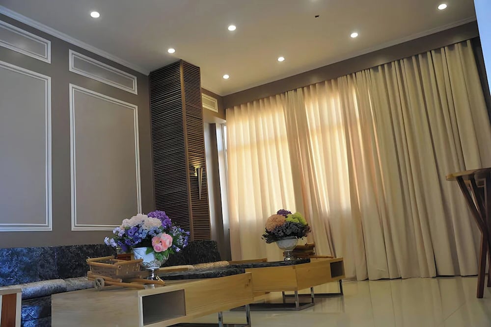 Hotel Lapira 12/61