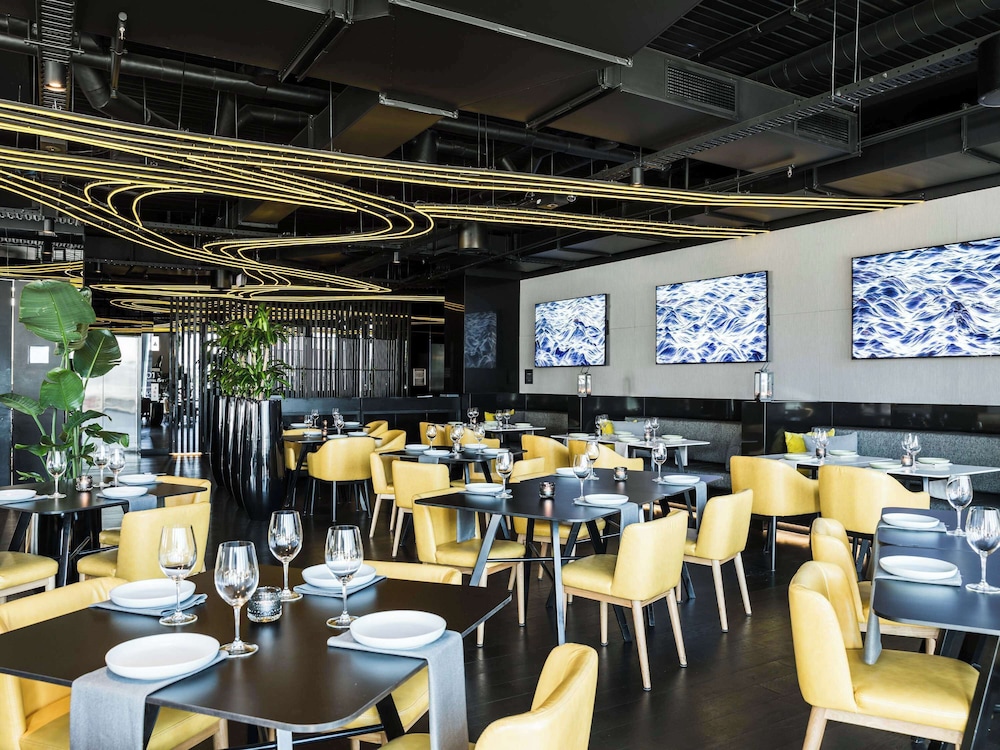 Peppers Southern Cross Melbourne 55/62