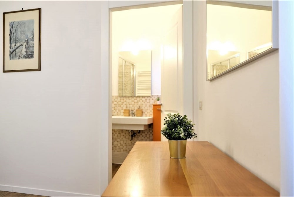 Wine Apartments Florence Morellino 3/28