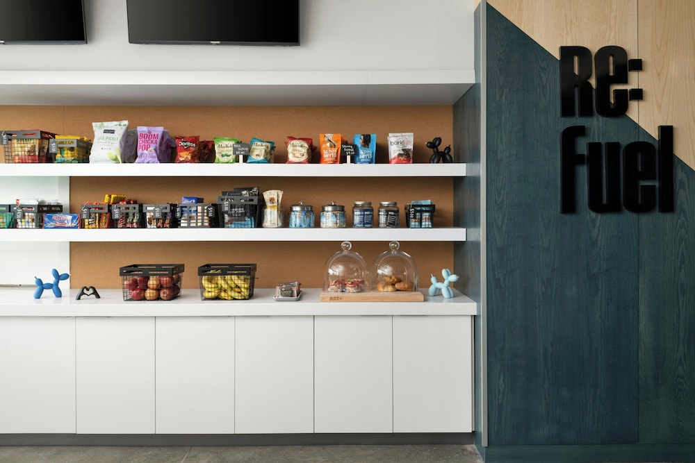 Aloft Waukee 23/29