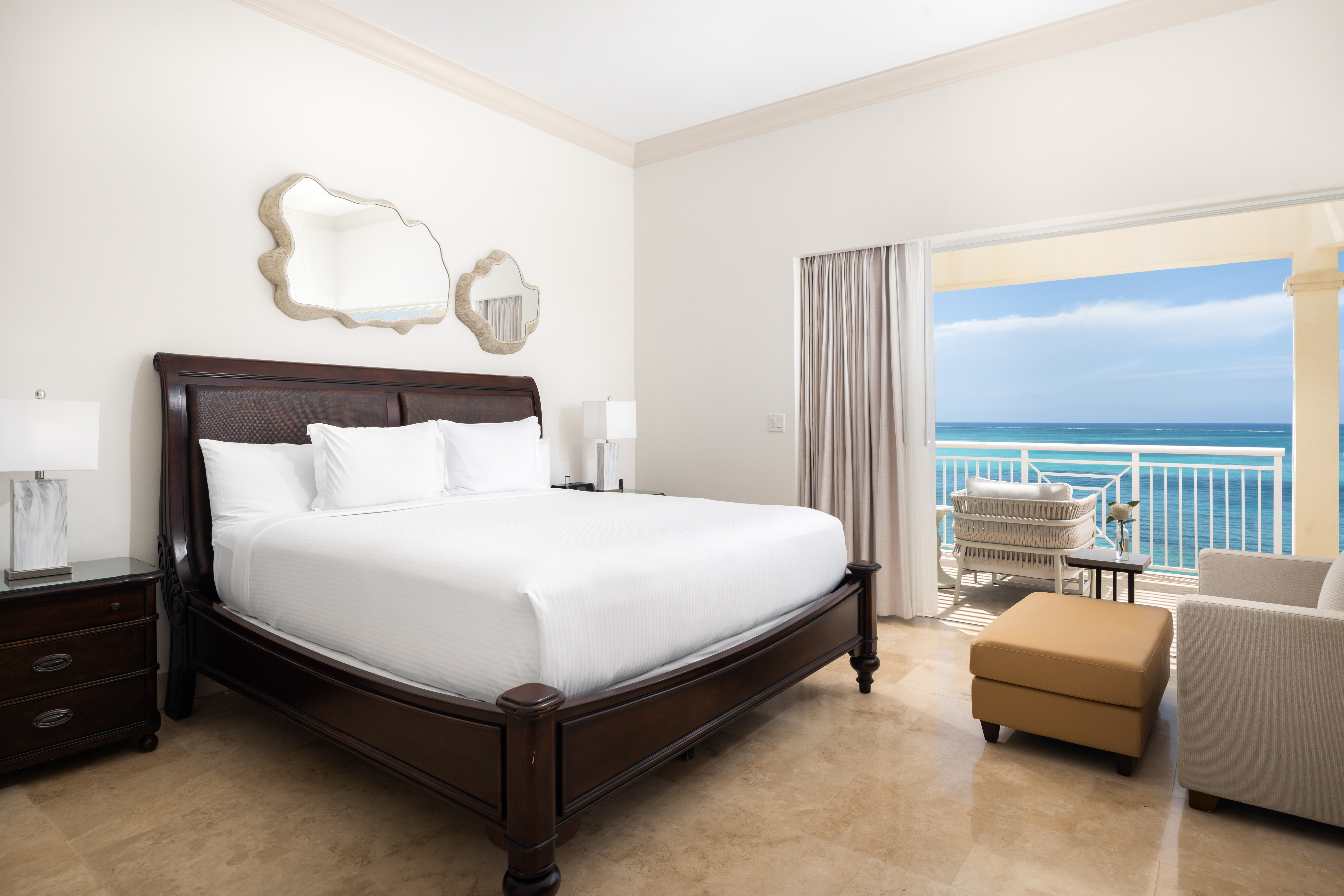 3 Bedrooms, Penthouse, Ocean Front, Terrace