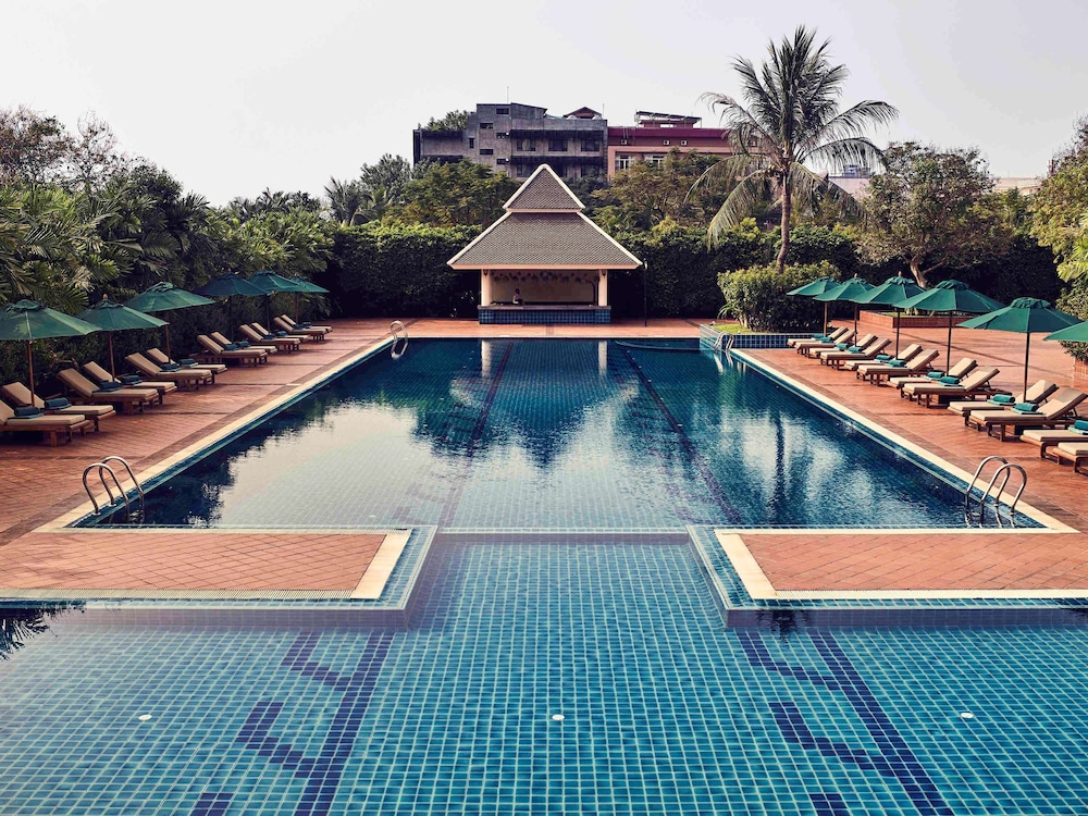 Sofitel Phnom Penh Phokeethra Hotel 37/76