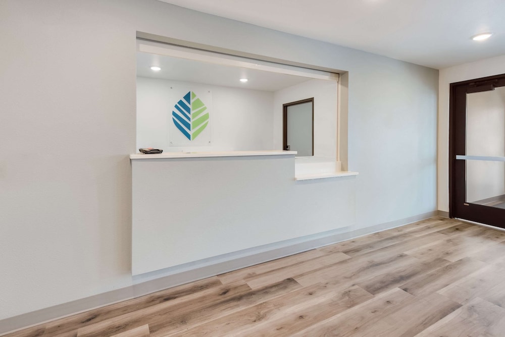 WoodSpring Suites Meridian 6/27