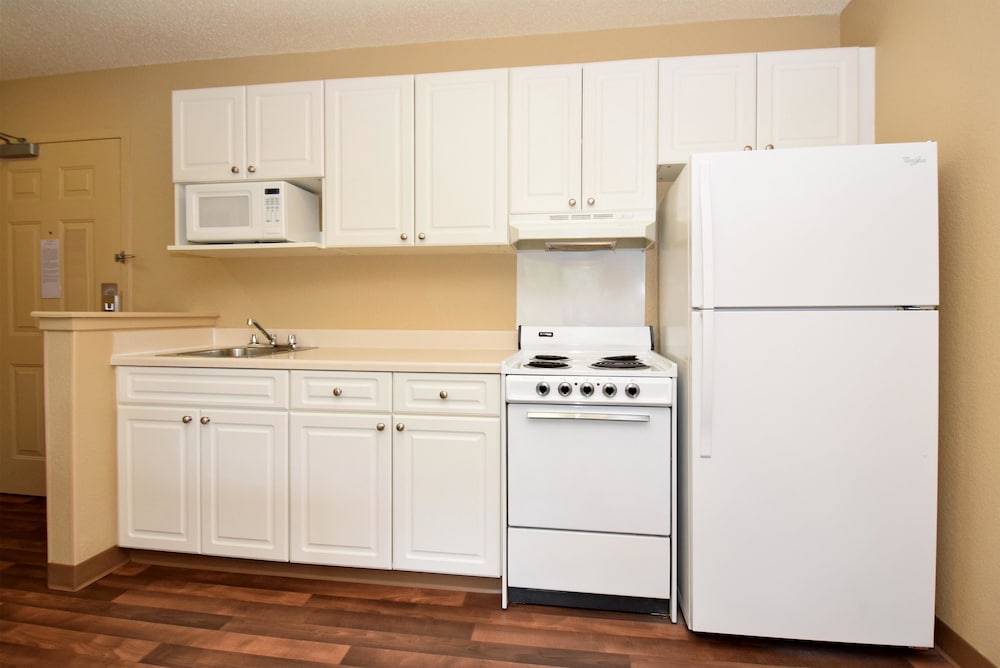 Extended Stay America - Orlando - Maitland - 1776 Pembrook Dr photo2