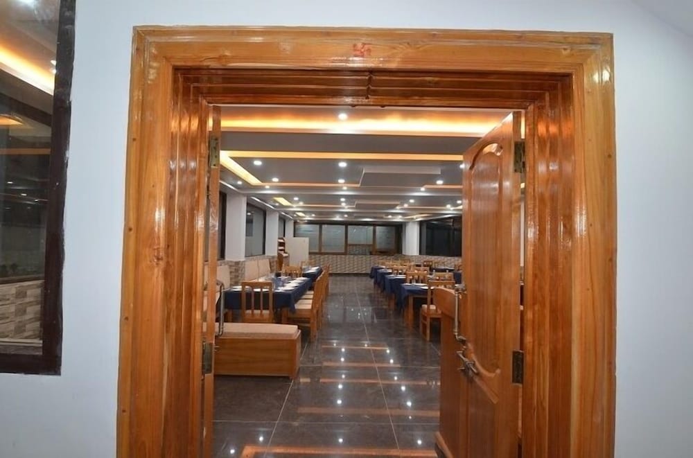Hotel Uttarakhand 8/29