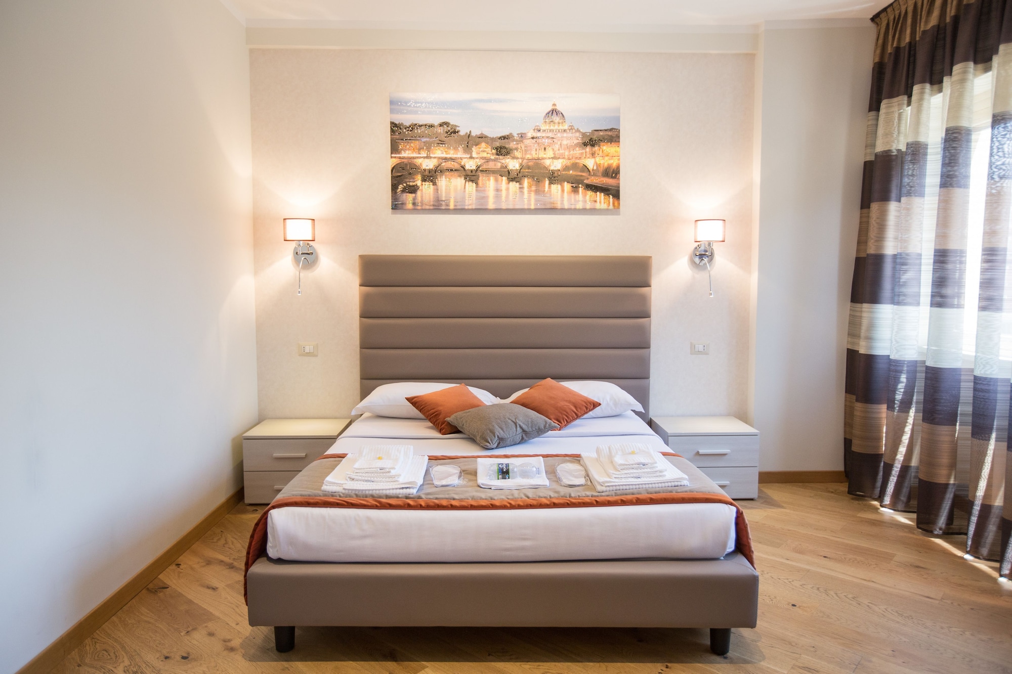 ROOM, QUADRUPLE, BALCONY