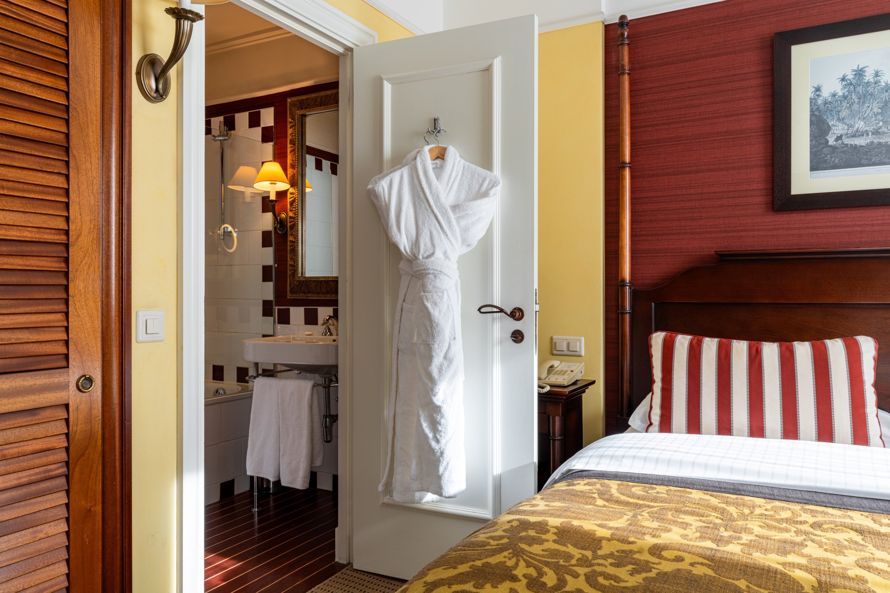 Kipling Hotel 17/56