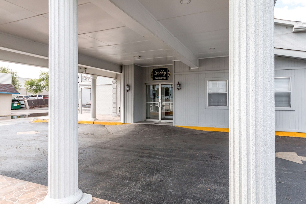 Studio6 San Antonio, TX - Fort Sam Houston Area 36/47