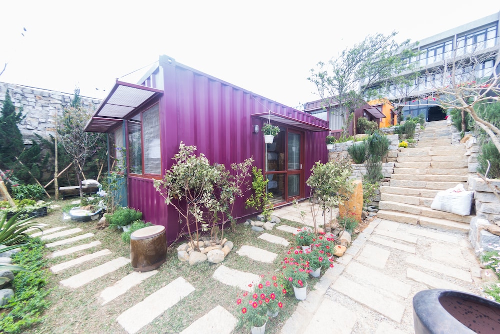 HT Garden Villa & Hotel 2/40