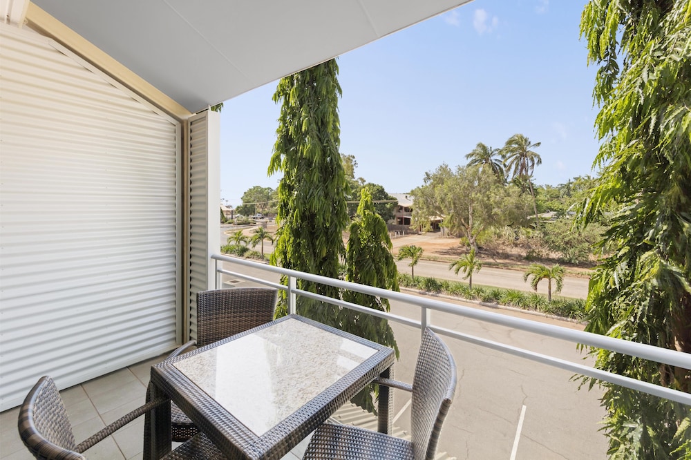 Oaks Broome Hotel 36/48