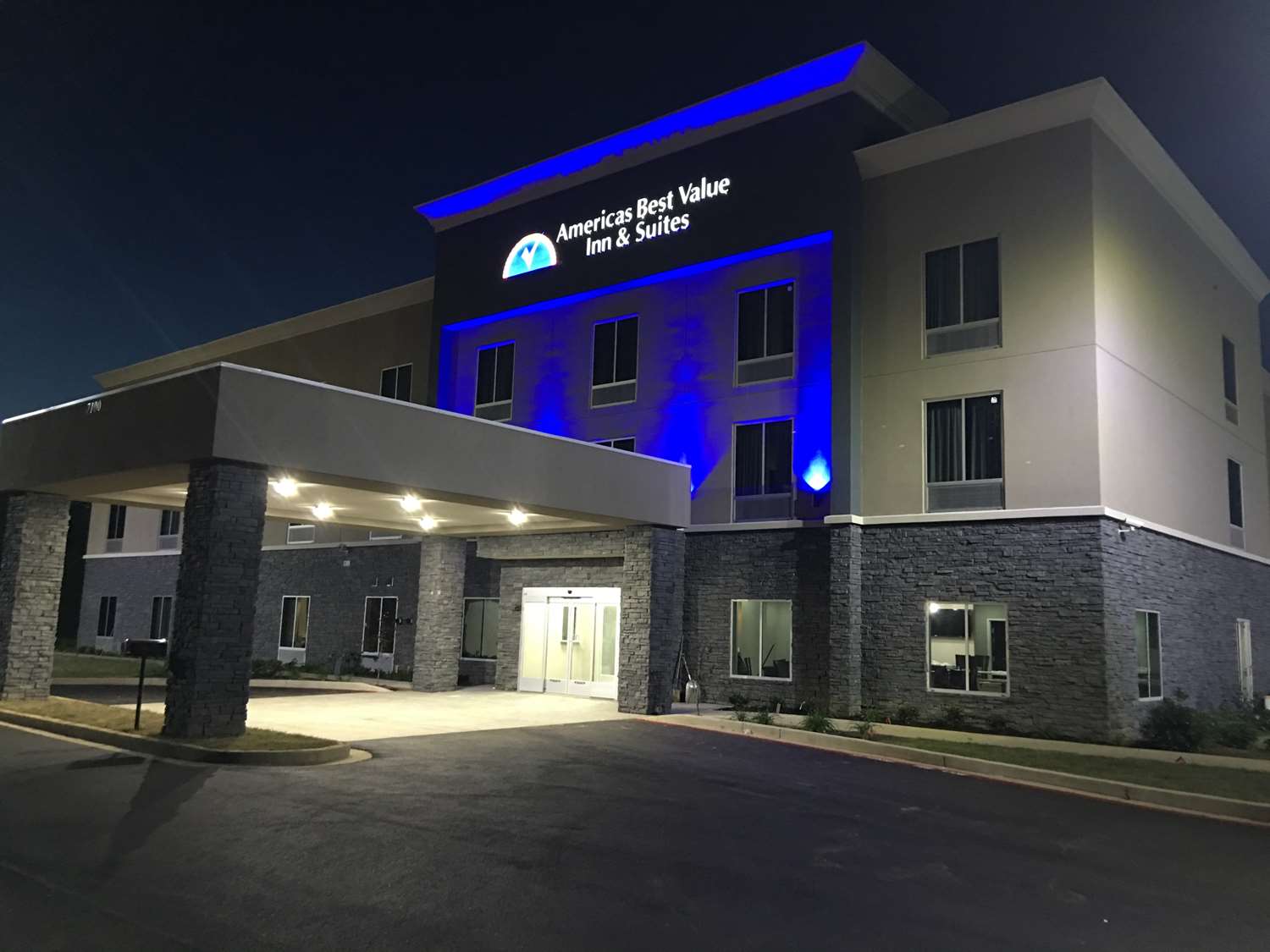 Americas Best Value Inn & Suites - Southaven/Memphis 8/31