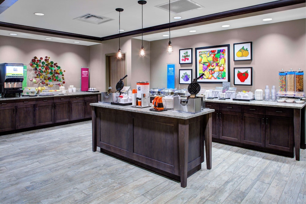 Hampton Inn And Suites Columbus Scioto Downs 7/40