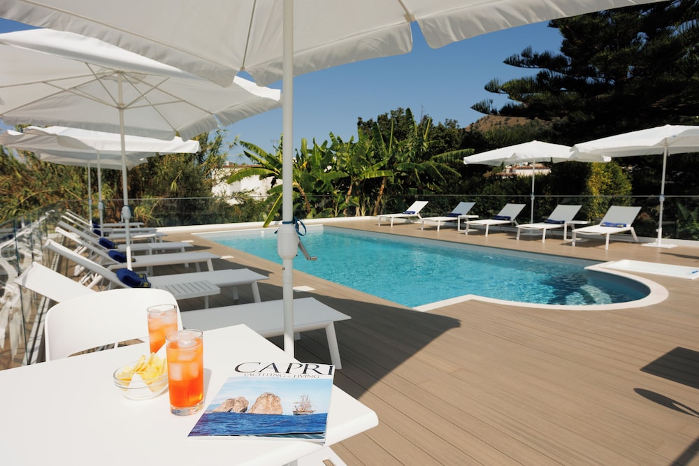 Bussola Di Hermes Hotel 47/57