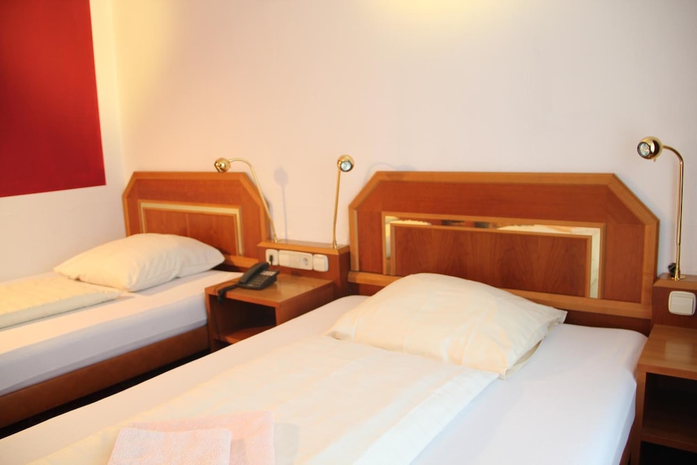 Hotel Wali 12/59