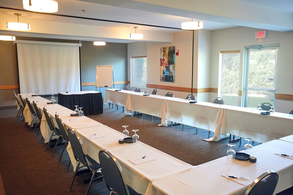 Radisson Hotel Portland Airport 43/51