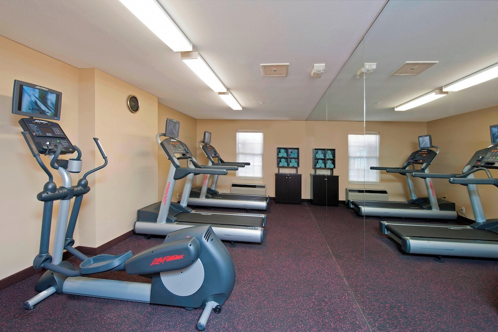MainStay Suites Bloomington near University 17/42