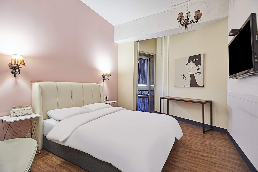 648 Hotel 24/57
