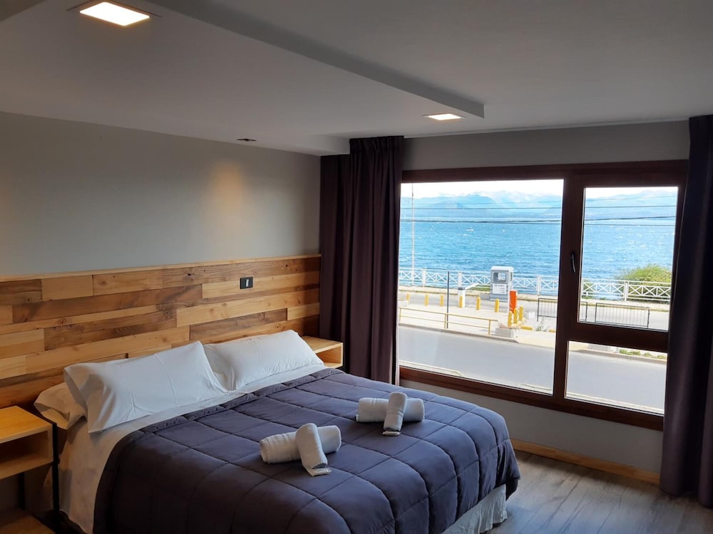 Hotel Ecomax 18/54