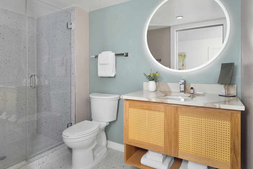 MARRIOTT VACATION CLUB PULSE, SOUTH BEACH 62/62