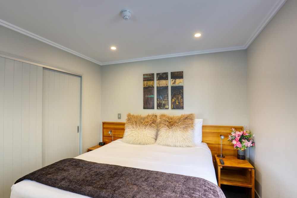 1 Bedroom, Spa, Villa, King Bed, Kitchen, Ground Floor