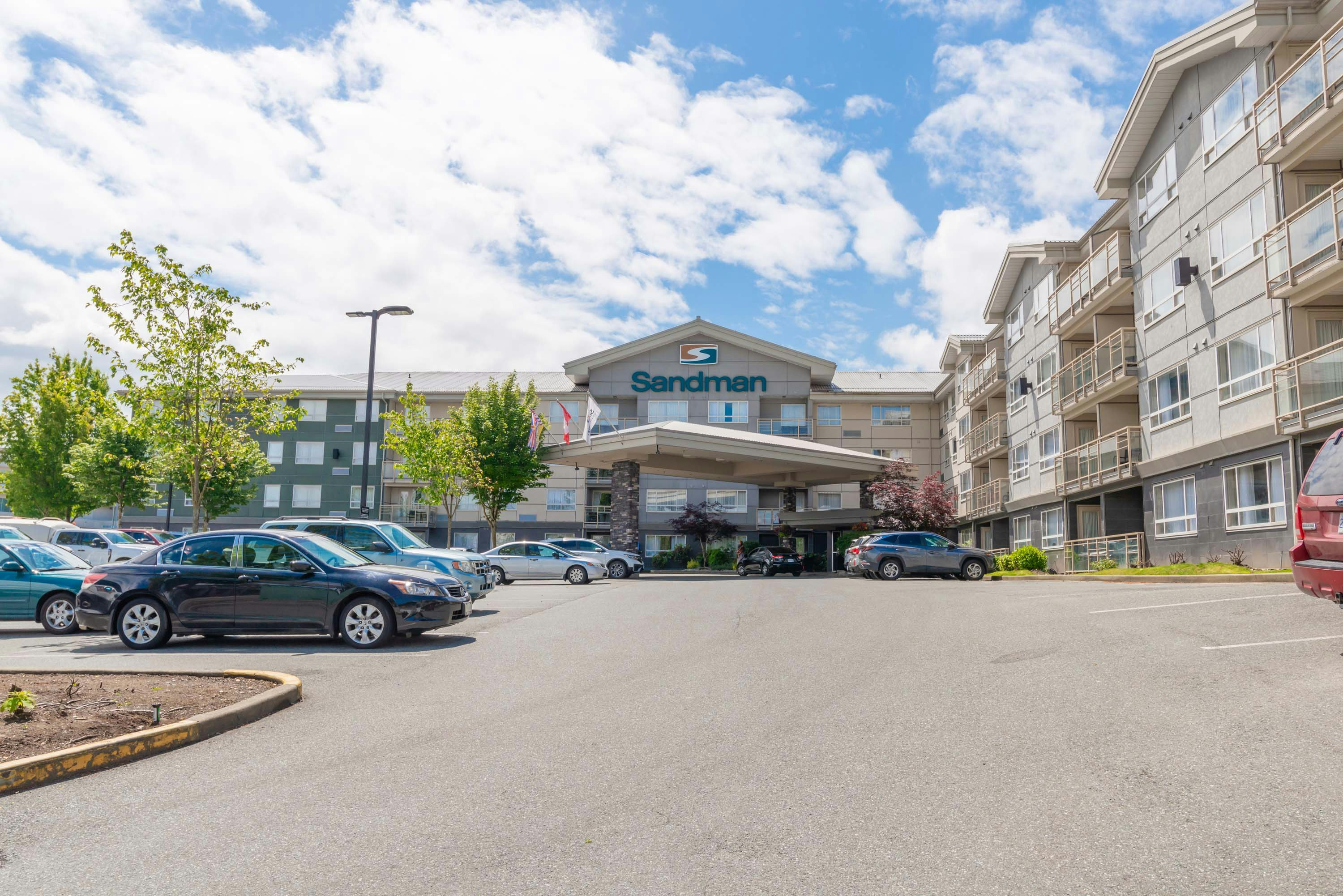 Sandman Hotel & Suites Abbotsford 34/36