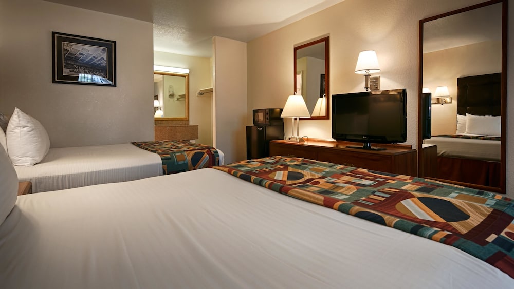 Best Western Colorado River Inn 14/36