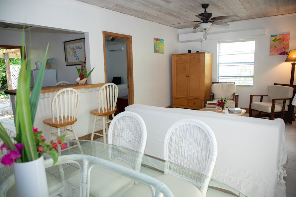 Tingum Village Hotel 18/50