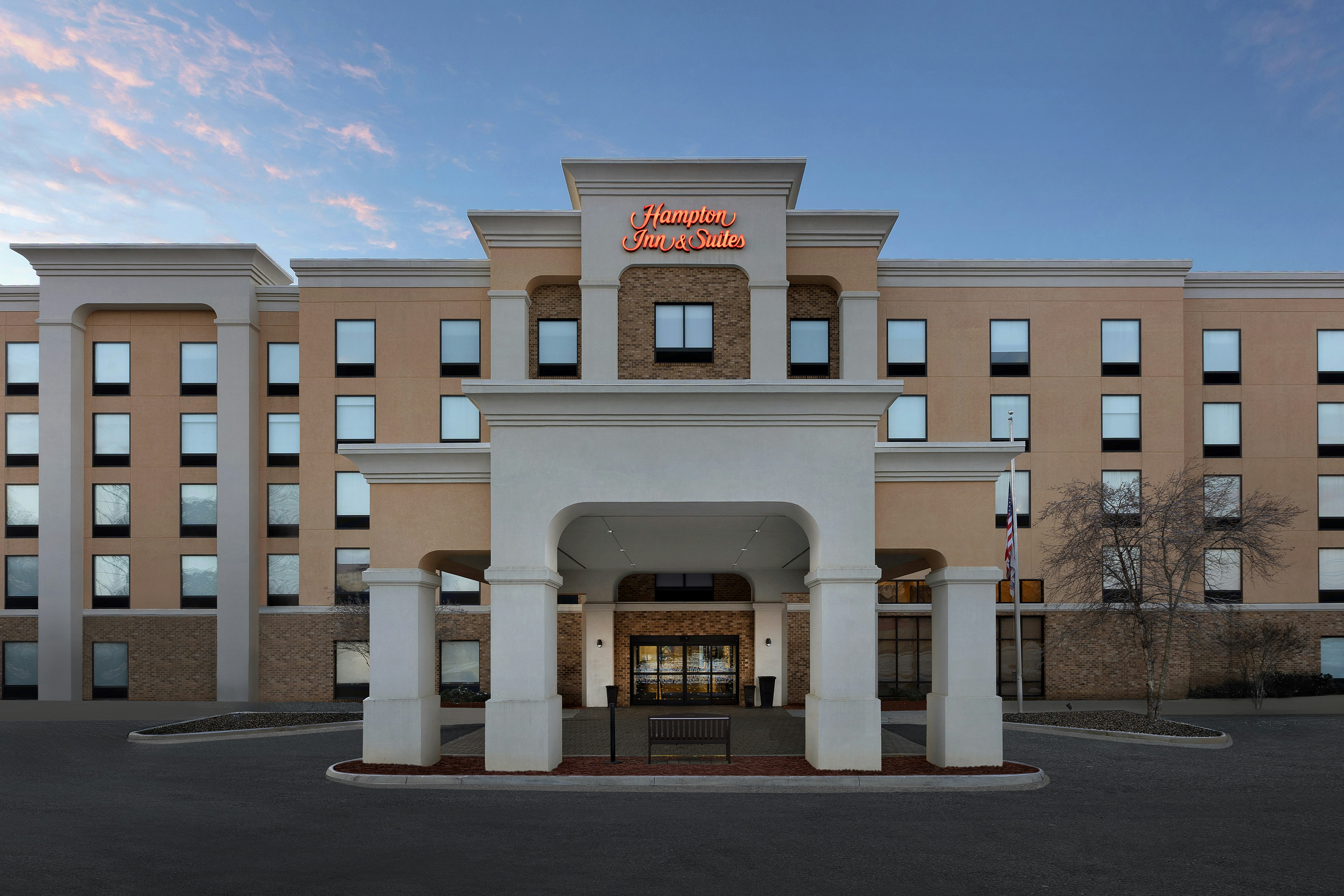 Hampton Inn Suites Lynchburg 2/37