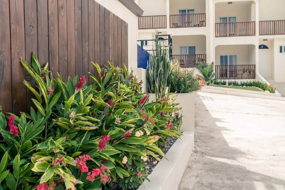 Nianna Coral Bay Splendid Townhouse 43/50