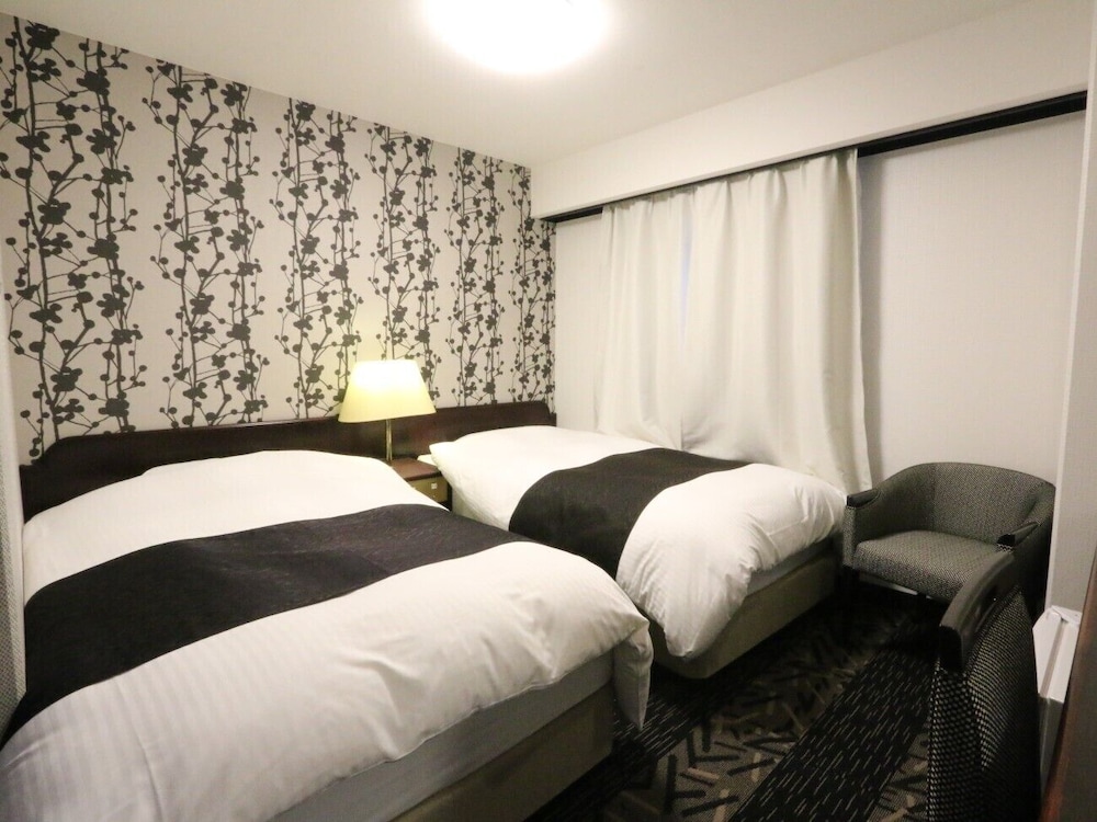 Apa Hotel Uozu-Ekimae 18/64