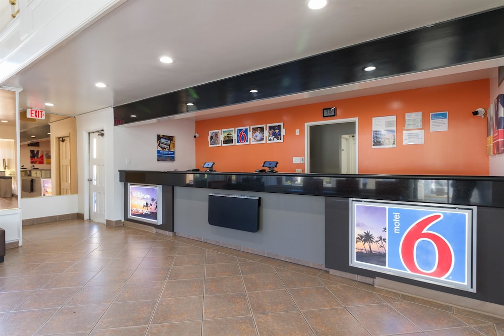Motel6 Claremont, CA 15/54