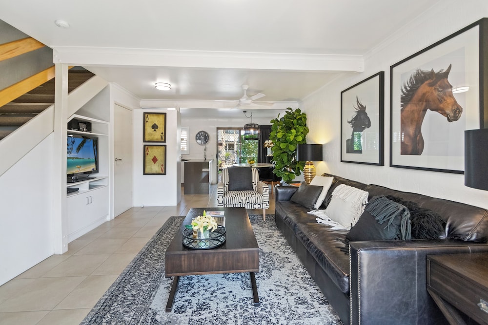 NOOSA PLACE RESORT 37/74