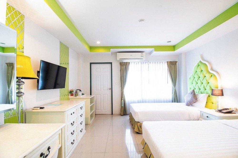 Harmonize Hotel 36/75