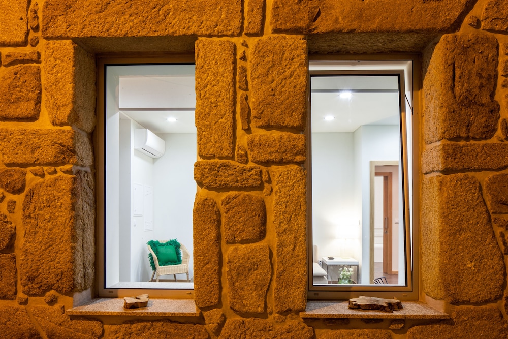 CASAS DO PATIO, L.DA COUNTRY HOUSES & NATURE 49/50