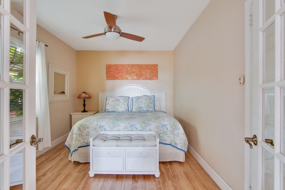 Beach Place Guesthouses 26/74