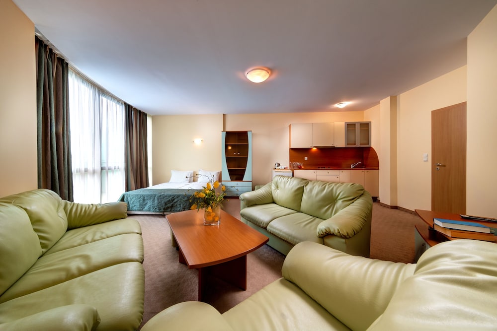 Palm Beach Hotel - All Inclusive with Free beach package & Private Beach 30/50