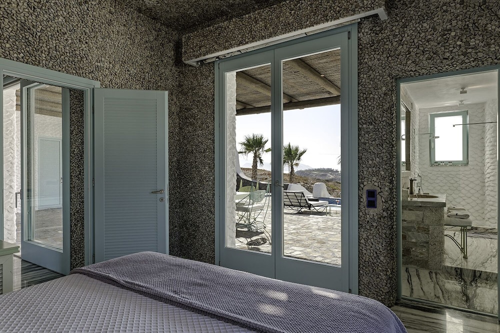 Agalia Luxury Suites 15/78
