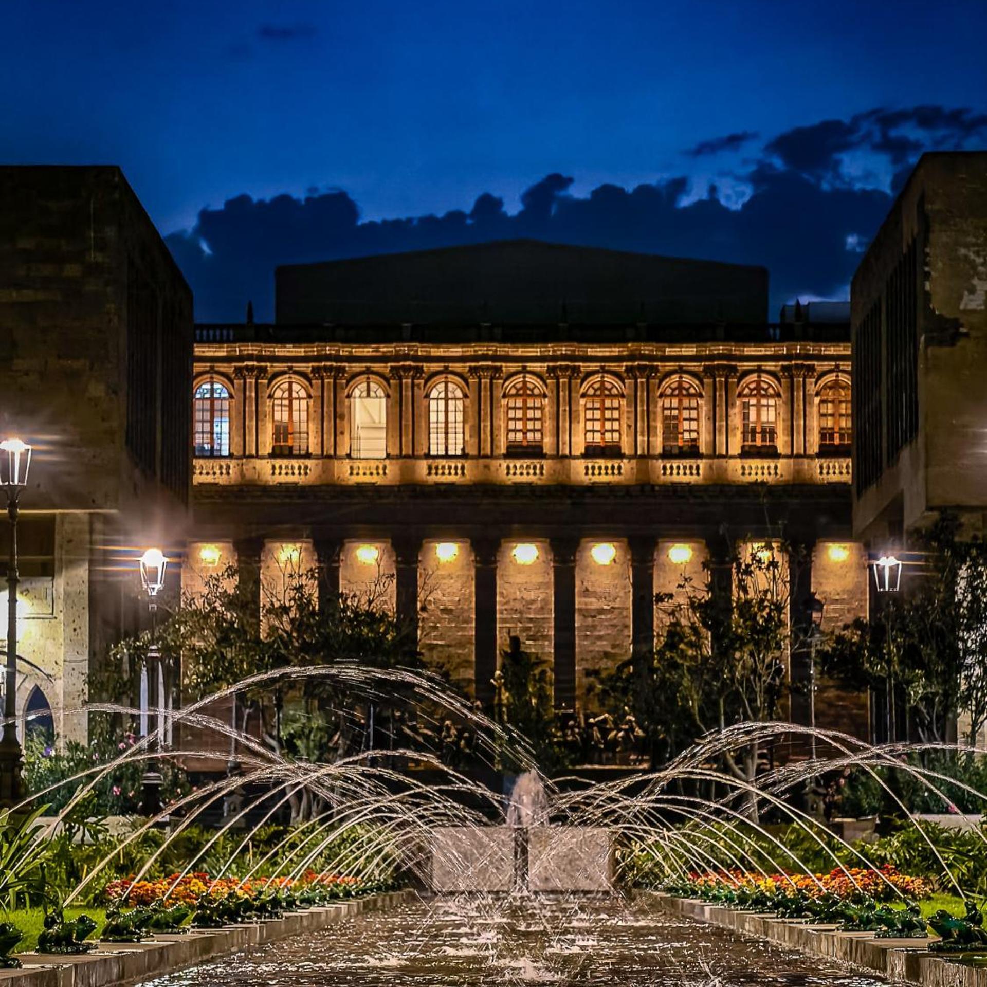 Six Hotel Guadalajara Degollado 3/50