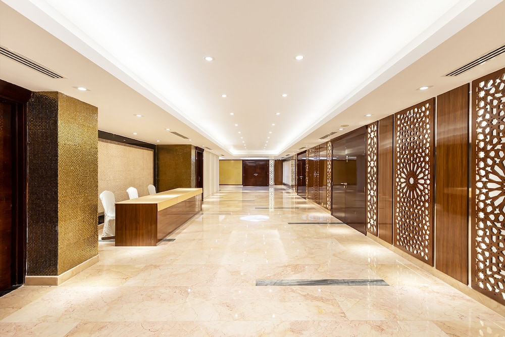 Dhaka Regency Hotel and Resort 7/64