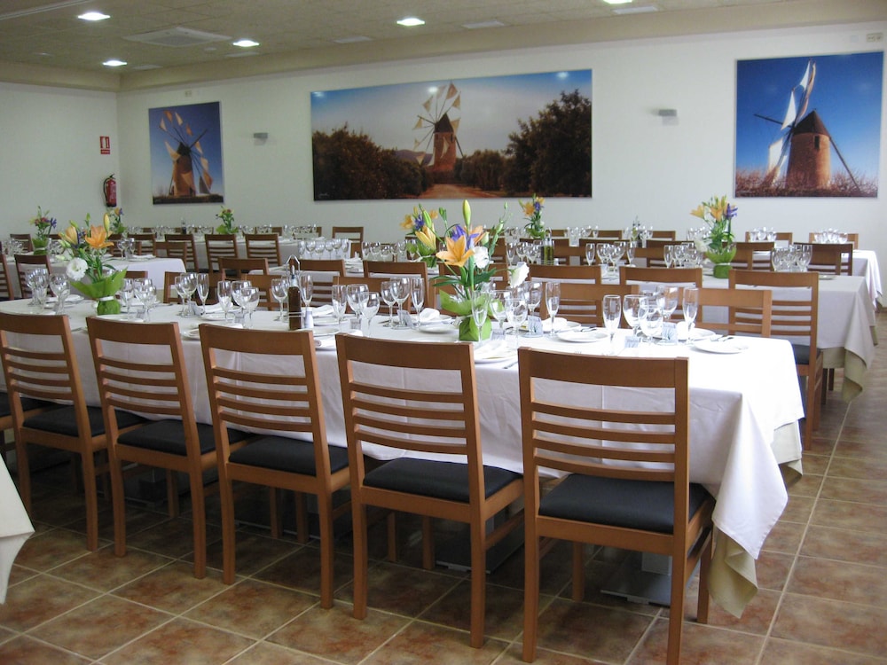 Hotel Restaurante Campomar 30/42
