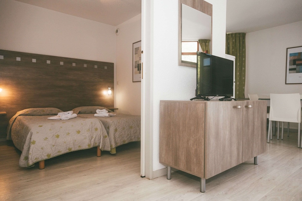 Terres de France Appart Hotel Le Splendid 12/63