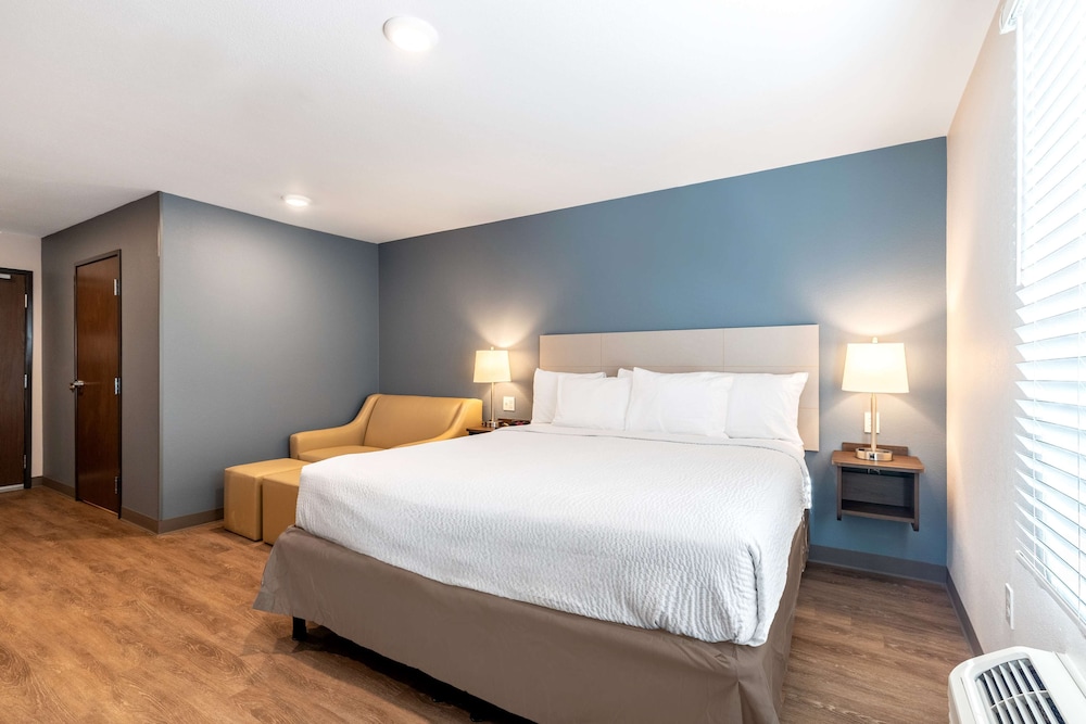 Woodspring Suites Riverside Norco 13/49