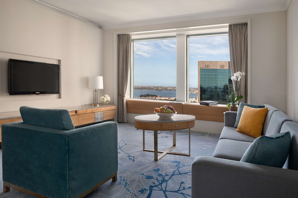 Shangri-La Sydney 41/67