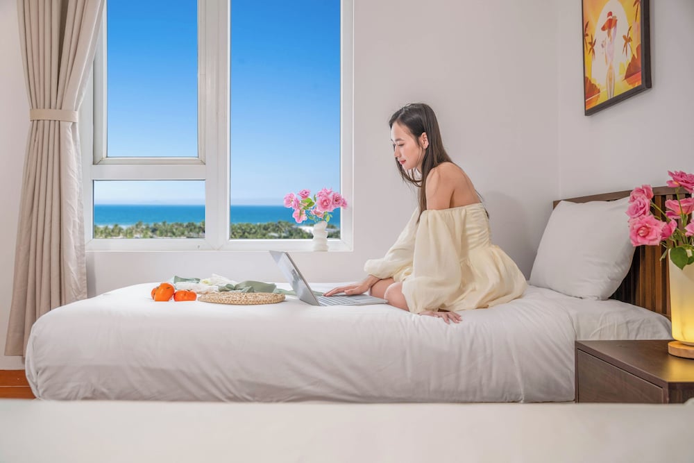 Haya Beach Hotel 3/49